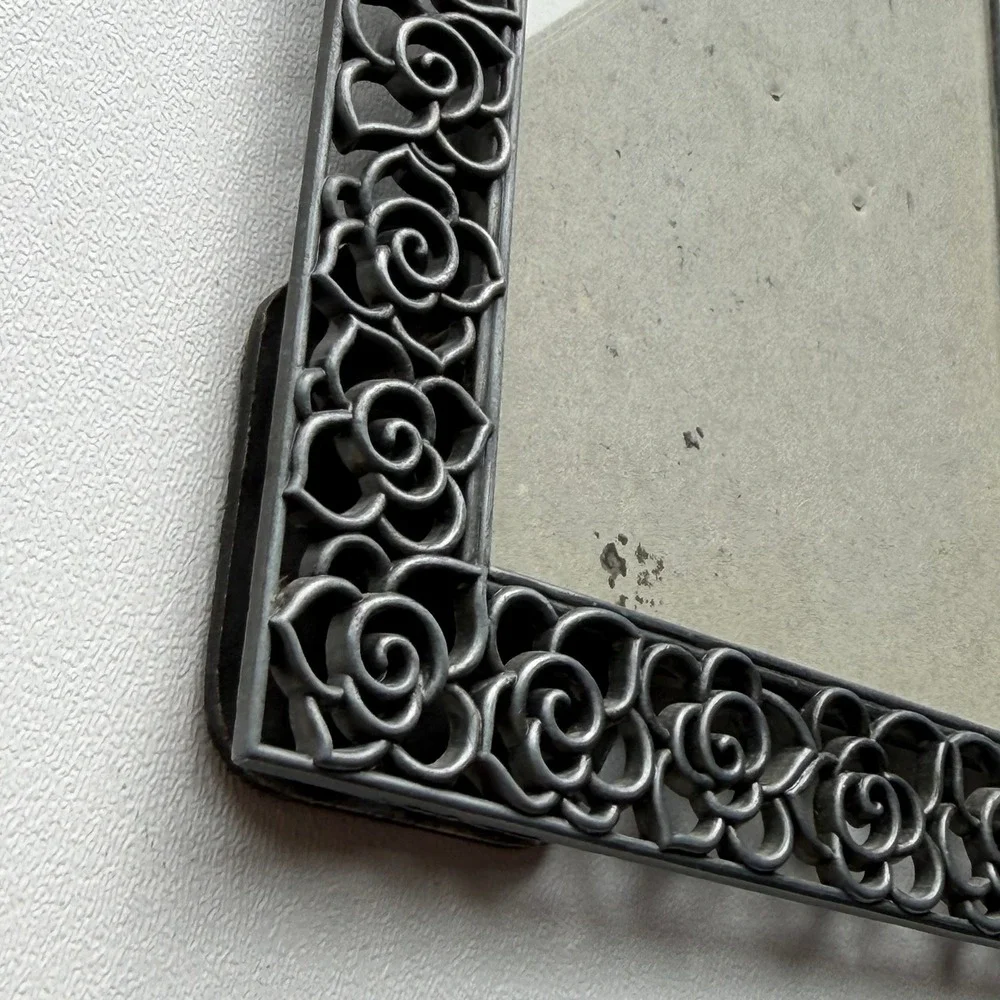 Vintage‎ Metal Rose Floral Frame 4x6 Silver Cottagecore Countrycore